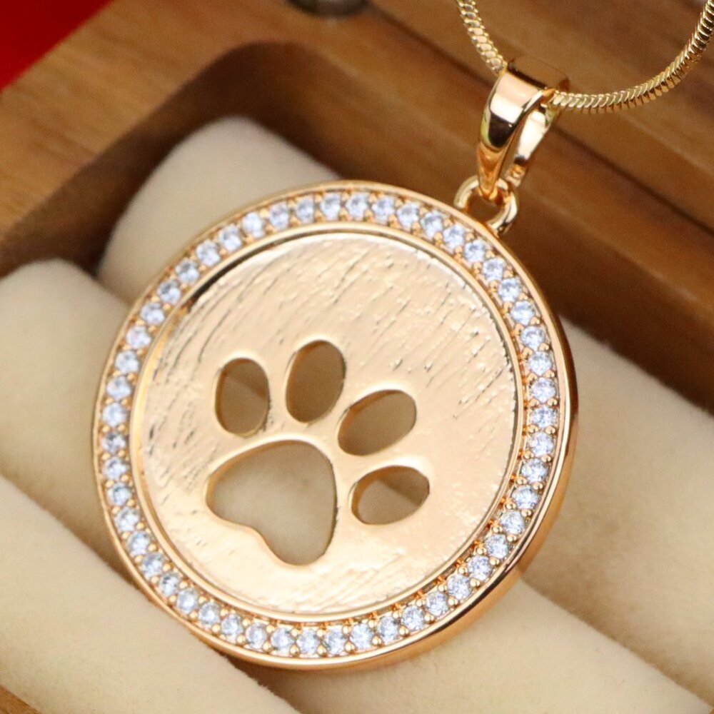 "Rose Gold Circle Pendant with Paw Print Cutout and Stone Border, XPPT1242